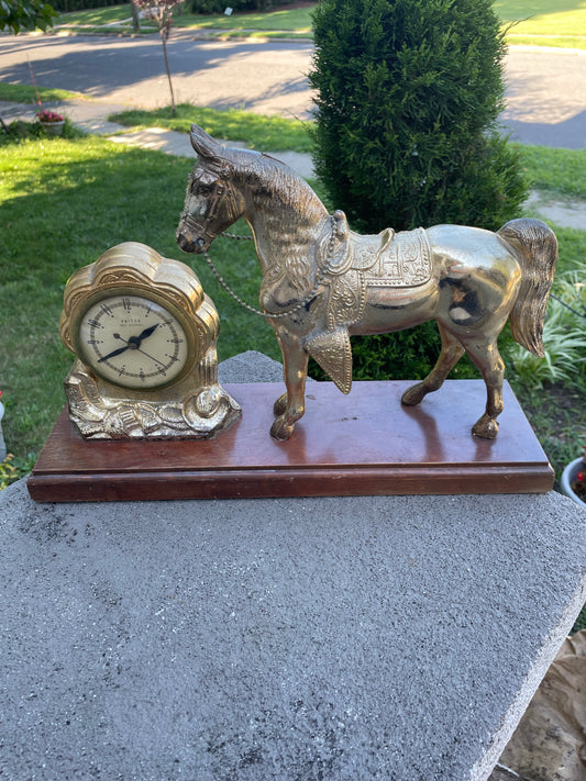 Vintage United Horse Mantle Clock