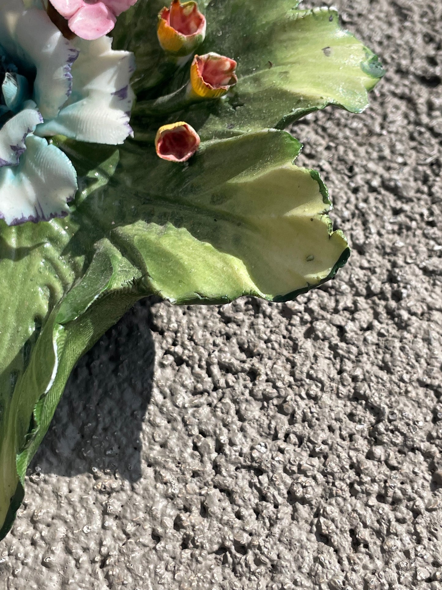 Capodimonte Leaf with Flowers