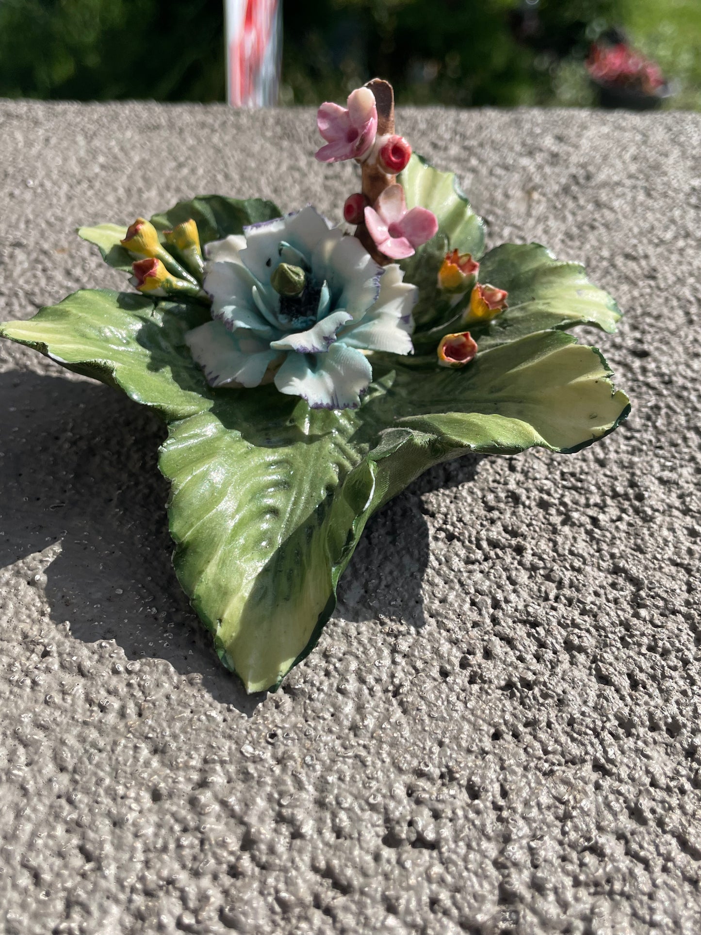 Capodimonte Leaf with Flowers