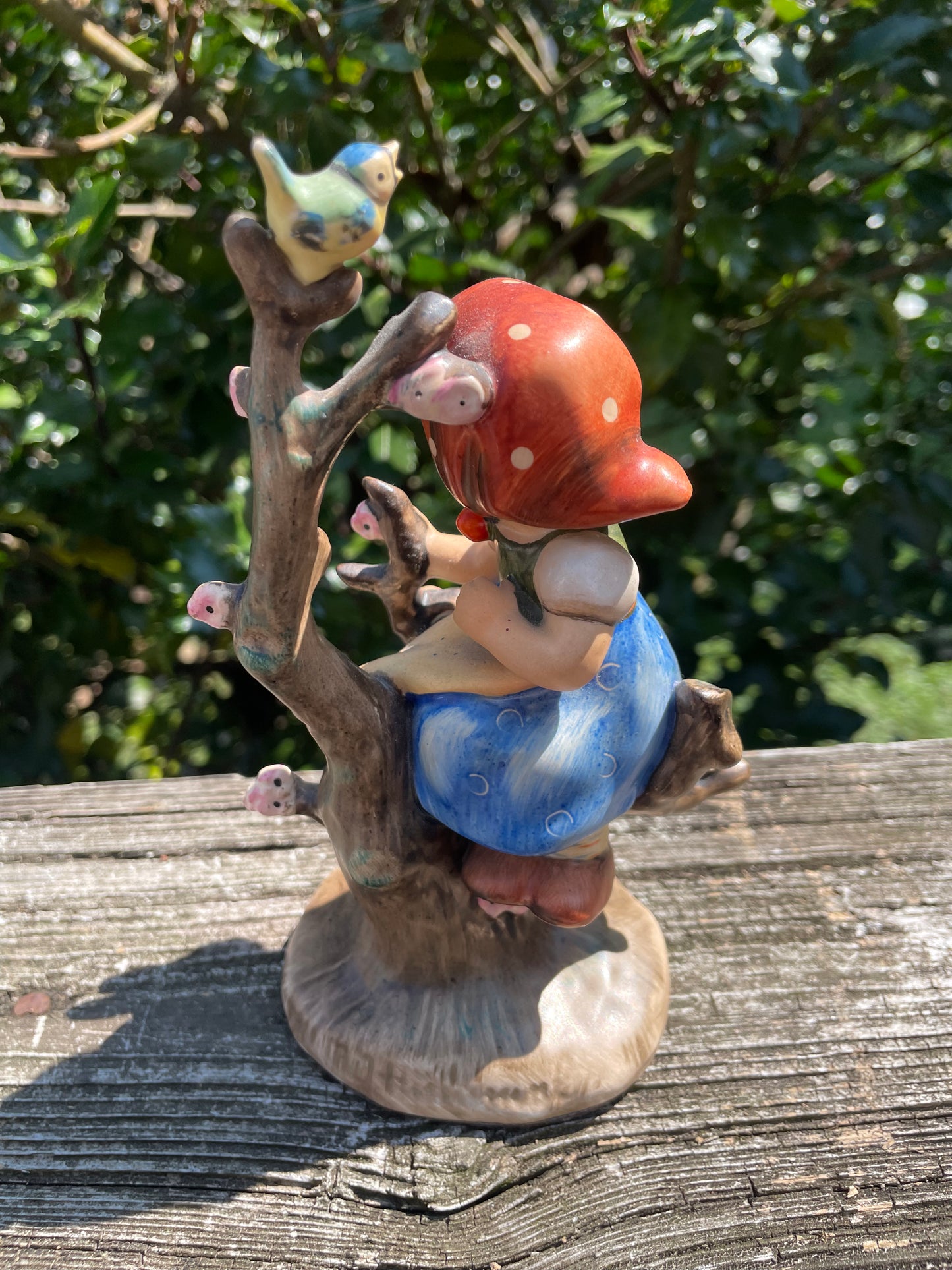 Hummel “Apple Tree Girl” CROWN/TMK1 6.25”