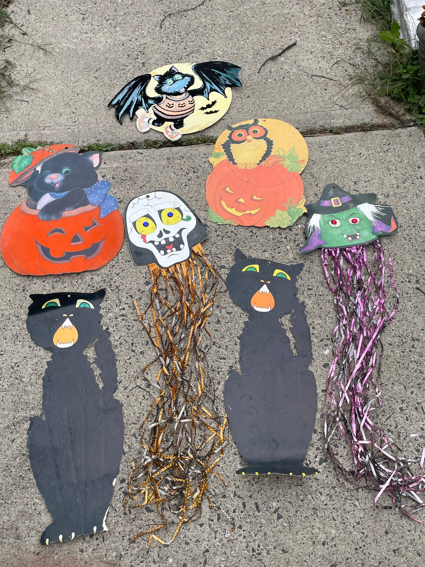 Lot of 7 vintage HALLOWEEN Cut Outs